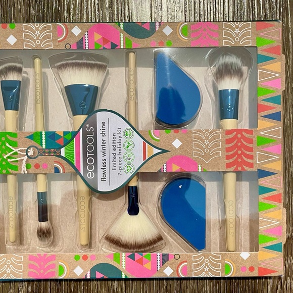 🔥Ecotools 7 Piece Brush Set Flawless Winter Shine - Picture 4 of 6